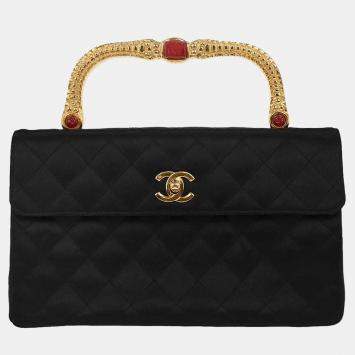 مملوكة مسبقًا حقيبة يد شانيل ساتان أسود