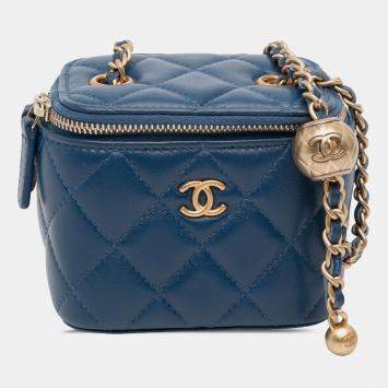 Pre Owned Chanel Blue Mini Quilted Lambskin Pearl Crush Vanity Case With Chain