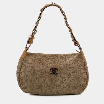 مملوكة مسبقًا Chanel Brown CC Suede Camellia Hobo