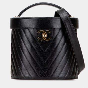 Pre Owned Chanel Black CC Chevron Caviar Turnlock Vanity Bag