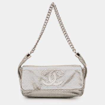 Pre Owned Chanel Silver Metallic Glazed Calfskin Perforated Rodeo Drive Flap