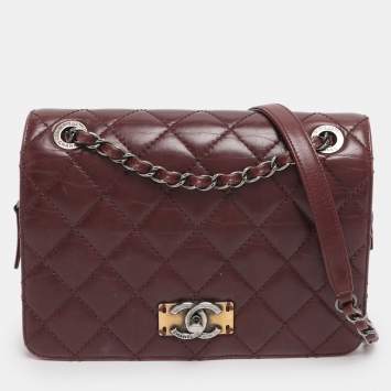 Pre Owned Chanel Burgundy Quilted Aged Leather Day Trip Flap Bag