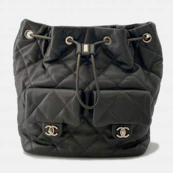 Pre Owned Chanel Matelasse Backpack Khaki Lambskin