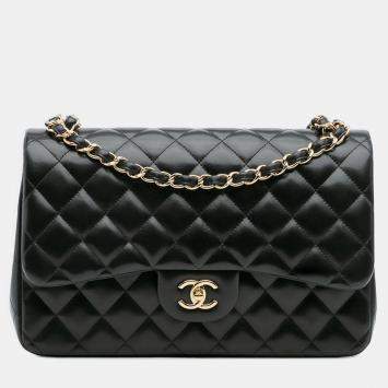 Pre Owned Chanel Black Jumbo Classic Lambskin Double Flap
