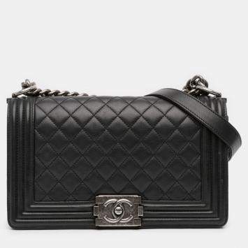 Pre Owned Chanel Black Old Medium Quilted Lambskin Boy Flap