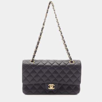 Pre Owned Chanel Matelasse W Flap Chain Shoulder Bag Calfskin Black Ghw