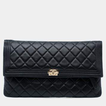 Pre Owned Chanel Black Quilted Lambskin Boy Foldover Clutch