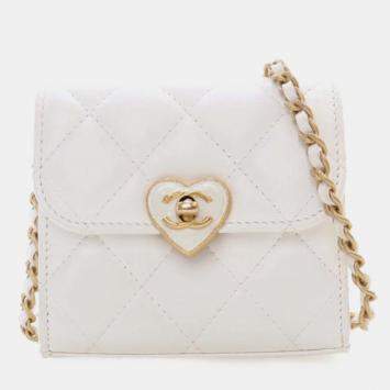 Pre Owned Chanel White Mini Quilted Lambskin CC Enamel Heart Clutch With Chain