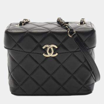 Pre Owned Chanel Matelasse Small Box Shoulder Bag In Lambskin Leather Black