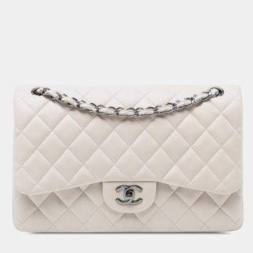 Pre Owned Chanel White Jumbo Classic Lambskin Double Flap