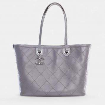 Pre Owned Chanel Silver Large Quilted Metallic Caviar Shopping Fever Tote