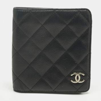 Pre Owned Chanel Black Quilted Leather CC Bifold Wallet
