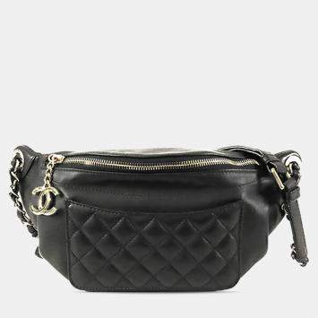مملوكة مسبقًا Chanel Quilted Crumpled Lambskin Front Pocket Belt Bag