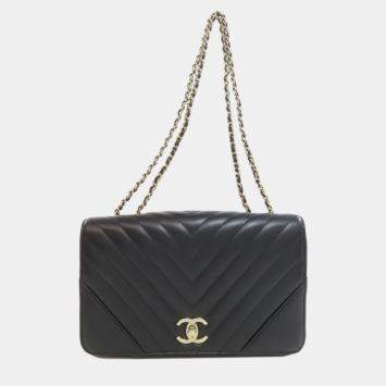 Pre Owned Chanel Chain Shoulder V Stitch Bag Lambskin