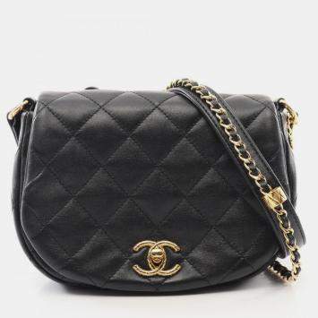 مملوكة مسبقًا Chanel Matelasse Shoulder Bag Lambskin (Sheepskin) Black