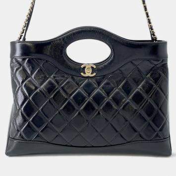 مملوكة مسبقًا حقيبة شانيل 31 حقيبة حمل جلد حمل لامع سوداء