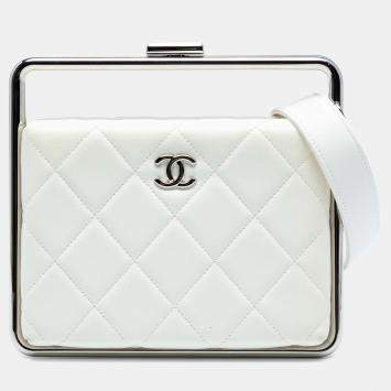Pre Owned Chanel White Quilted Lambskin Metal Bar Convertible Clutch