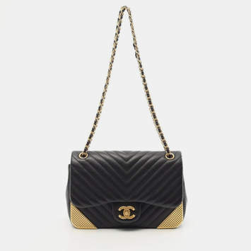 Pre Owned Chanel V-Stitch Shoulder Bag In Lambskin Leather Black