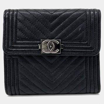 Pre Owned Chanel Black Caviar Boy Chevron Bifold Wallet