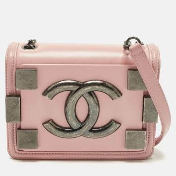 Pre Owned Chanel Boy Brick Pink Quilted Leather and Plexiglass Flap Bag