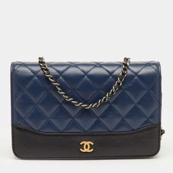 Pre Owned Chanel CC Gabrielle Navy Blue/Black Quilted Leather Wallet On Chain