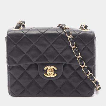 Pre Owned Chanel Turnlock Flap Leather Shoulder Bag