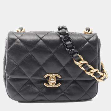 مملوكة مسبقًا Chanel Mini Matelasse Shoulder Bag Lambskin Leather Black