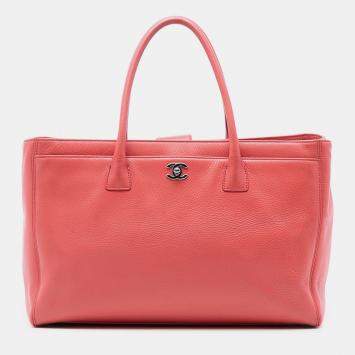 Pre Owned حقيبة يد شانيل سيرف تنفيذية جلد عجل وردية متوسطة