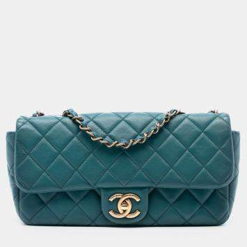 Pre Owned حقيبة شانيل سي سي زرقاء مبطنة جلد الضأن شرق غرب ذات دنغيل واحد