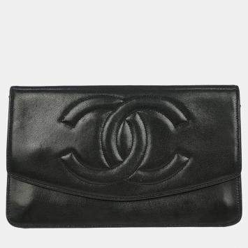 Pre Owned Chanel Black Lambskin Leather Wallet