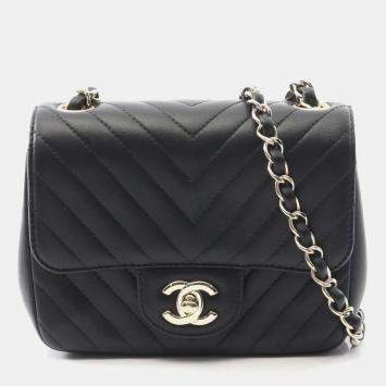 Pre Owned Chanel Chevron V-Stitch Black Lambskin Leather Shoulder Bag