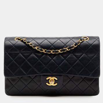 Pre Owned Chanel Blue Medium Classic Lambskin Double Flap