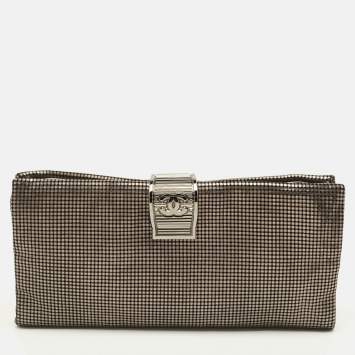 Pre Owned حقيبة كلتش شانيل حقيبة يد سلسله فضية جلد مطوي