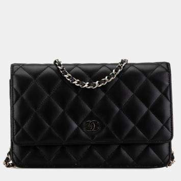 مملوكة مسبقًا Chanel Matelasse Coco Mark Crossbody Chain Shoulder Wallet In Black Lambskin
