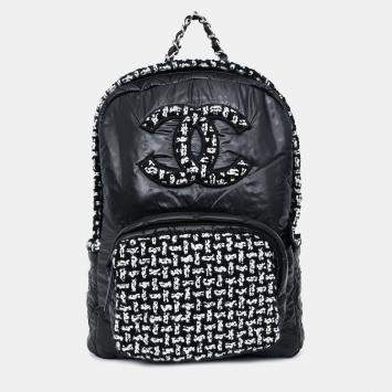 Pre Owned حقيبة ظهر شانيل نايلون / تويد سوداء موديل 2020