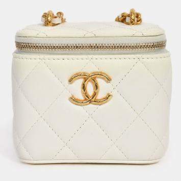 Pre Owned Chanel 2022 White Lambskin Mini Vanity On Chain