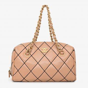 Pre Owned Chanel 2003/2004 Cream Leather Wild Stitch Surpique Bowler Bag