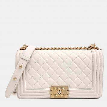 مملوكة مسبقًا Chanel Cream Leather Boy Bag Medium