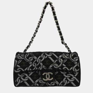 Pre Owned حقيبة شانيل سوداء من قماش الكانفاه بطبعة سلسلة