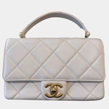 Pre Owned Chanel Pearl handle bag white with gold hardware