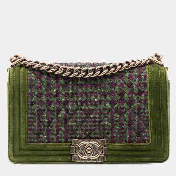 Pre Owned Chanel Green Old Medium Tweed and Velvet Boy Flap