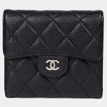 Pre Owned Chanel Classic Black Caviar Leather Bi-Fold Wallet
