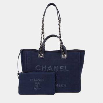 مملوكة مسبقًا حقيبة شانيل توت كانفاس زرقاء متوسطة دوفيل