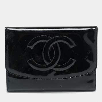 Pre Owned Chanel CC Timeless Black Patent Leather Trifold Wallet
