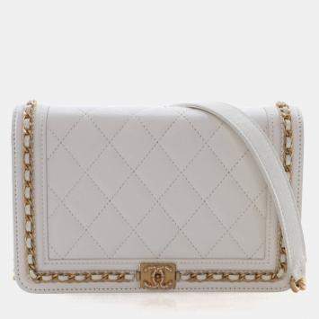 Pre Owned Chanel Caviar Boy Matelasse Wallet On Chain (WOC)
