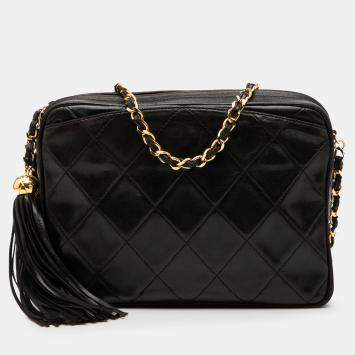 مملوكة مسبقًا حقيبة كاميرا شانيال بنية سي سي مبطنة جلد خروف بشرابة