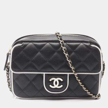 Pre Owned Chanel Matelasse Shoulder Bag Lambskin Leather Black And White