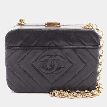 مملوكة مسبقًا حقيبة كتف شانيل جلد حمل ناعم بغرز الماس سوداء