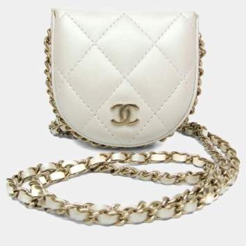 مملوكة مسبقًا محفظة شانيل ماتيلسي سلسلة كوين نايلون جلد لؤلؤي أبيض