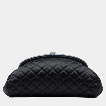 مملوكة مسبقًا Chanel Black Quilted Satin Timeless Clutch